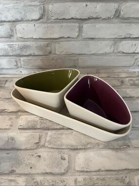 Saga Form For You Ceramic Snack Bowl Set in Cream with Olive & Plum Interiors